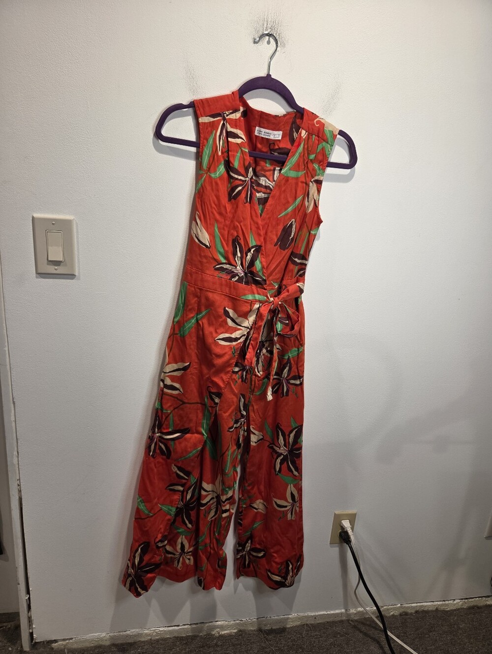 Zara Size S Red Floral Wrap A Round Cropped Tropical Jumpsuit